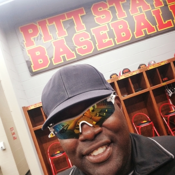 Meet your Posher, Mike - Picture 2 of 3